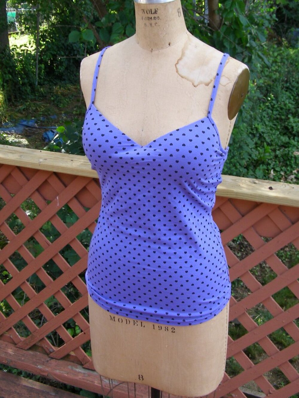 NEW size L One Step Up Purple Tank Top Polka dot Hearts Built in Bra